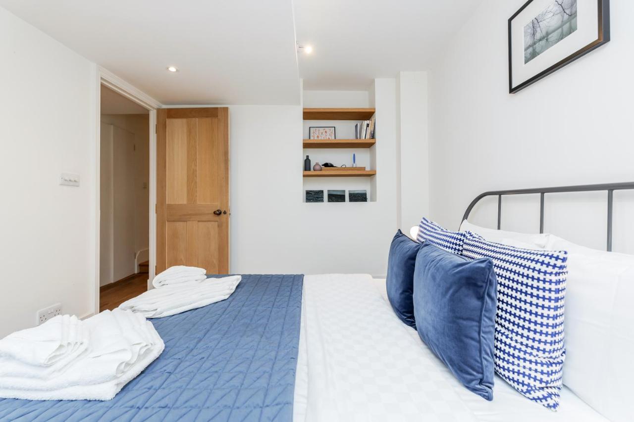 Bonnington Gardens - 1 Bed Open Plan Basement Flat