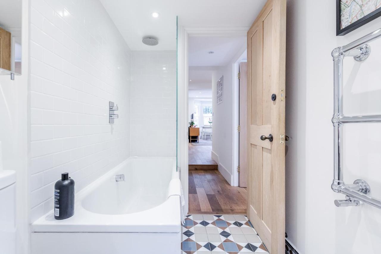 Bonnington Gardens - 1 Bed Open Plan Basement Flat Appartamento Londra